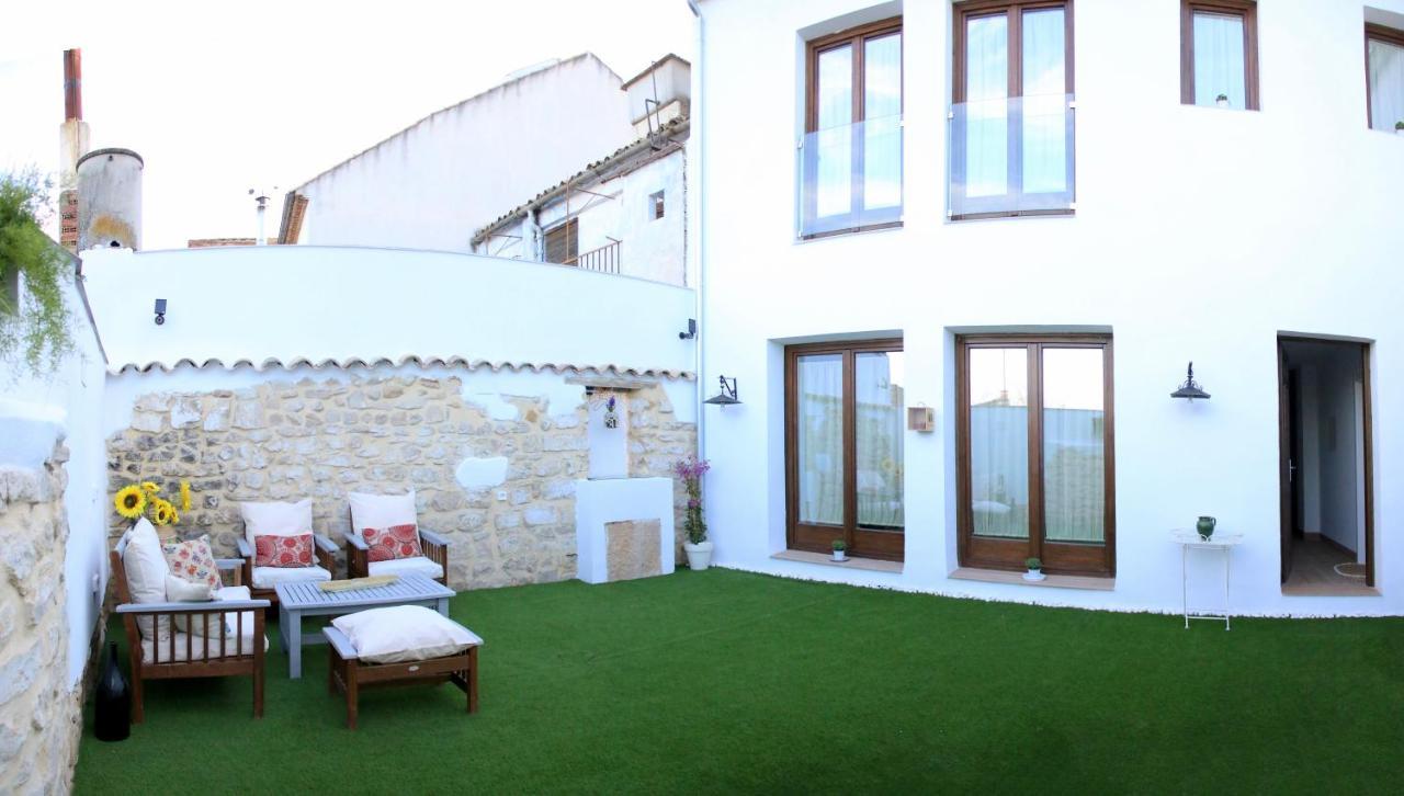 Apartamentos Turisticos La Estacion Úbeda Exterior foto